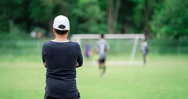 Voetballer herkent na 12.000 keer koppen zijn club niet meer