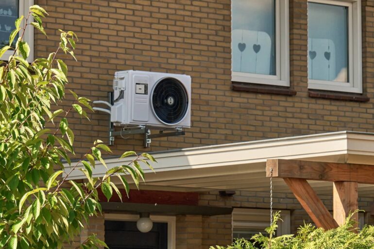 Kabinet vreest woningtekort door snel groeiend aantal warmtepompen